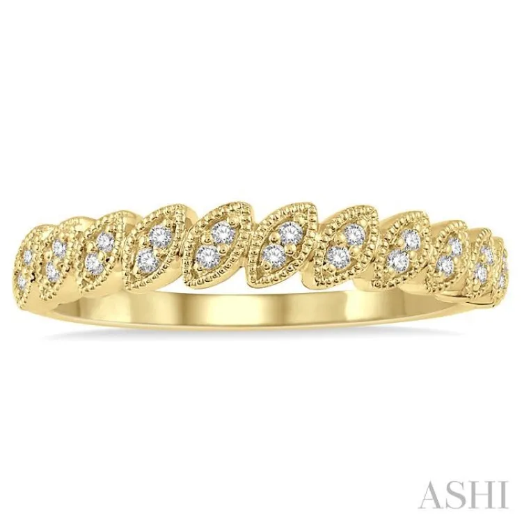 1/10 Ctw Leaf Motif Round Cut Diamond Stackable Band in 14K Yellow Gold