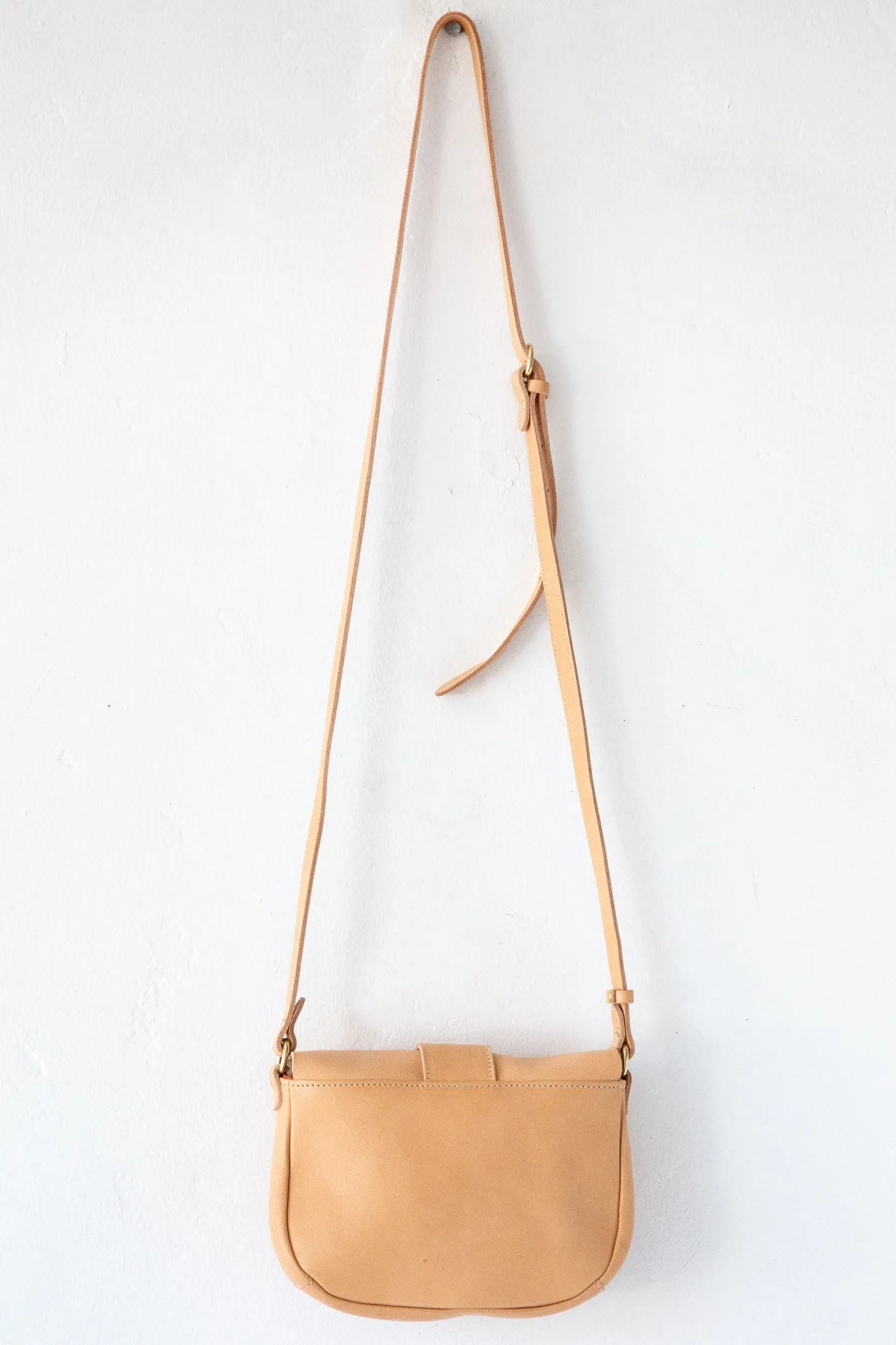 Alloro Crossbody