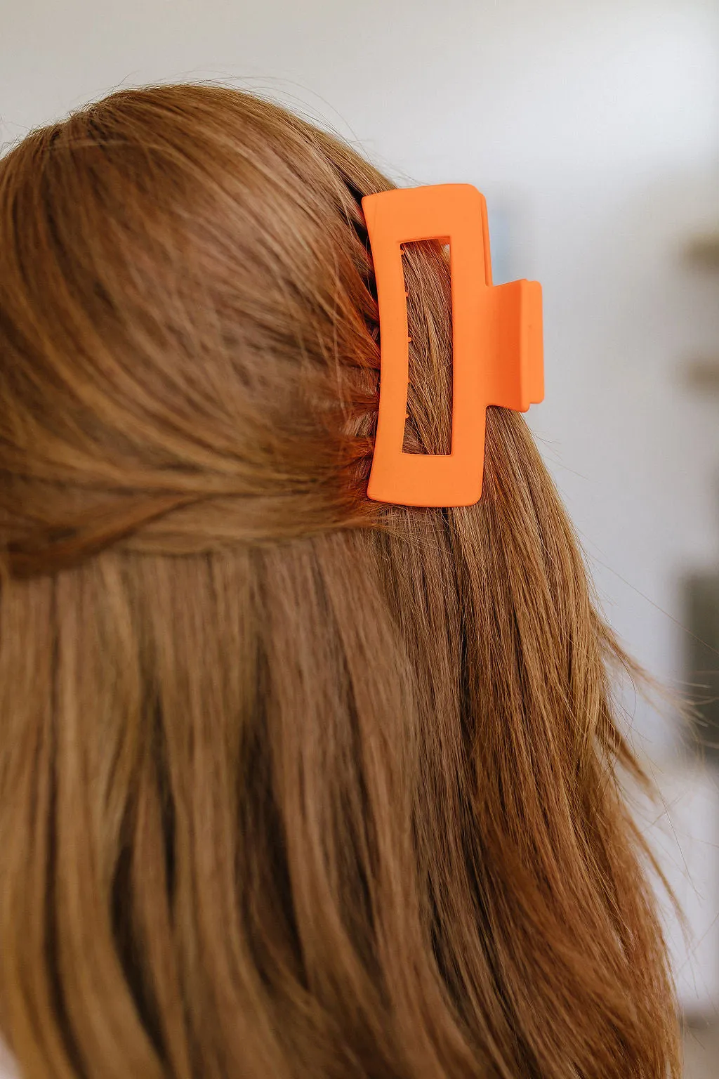 Claw Clip Set of 4 in Orange (Ships in 1-2 Weeks)