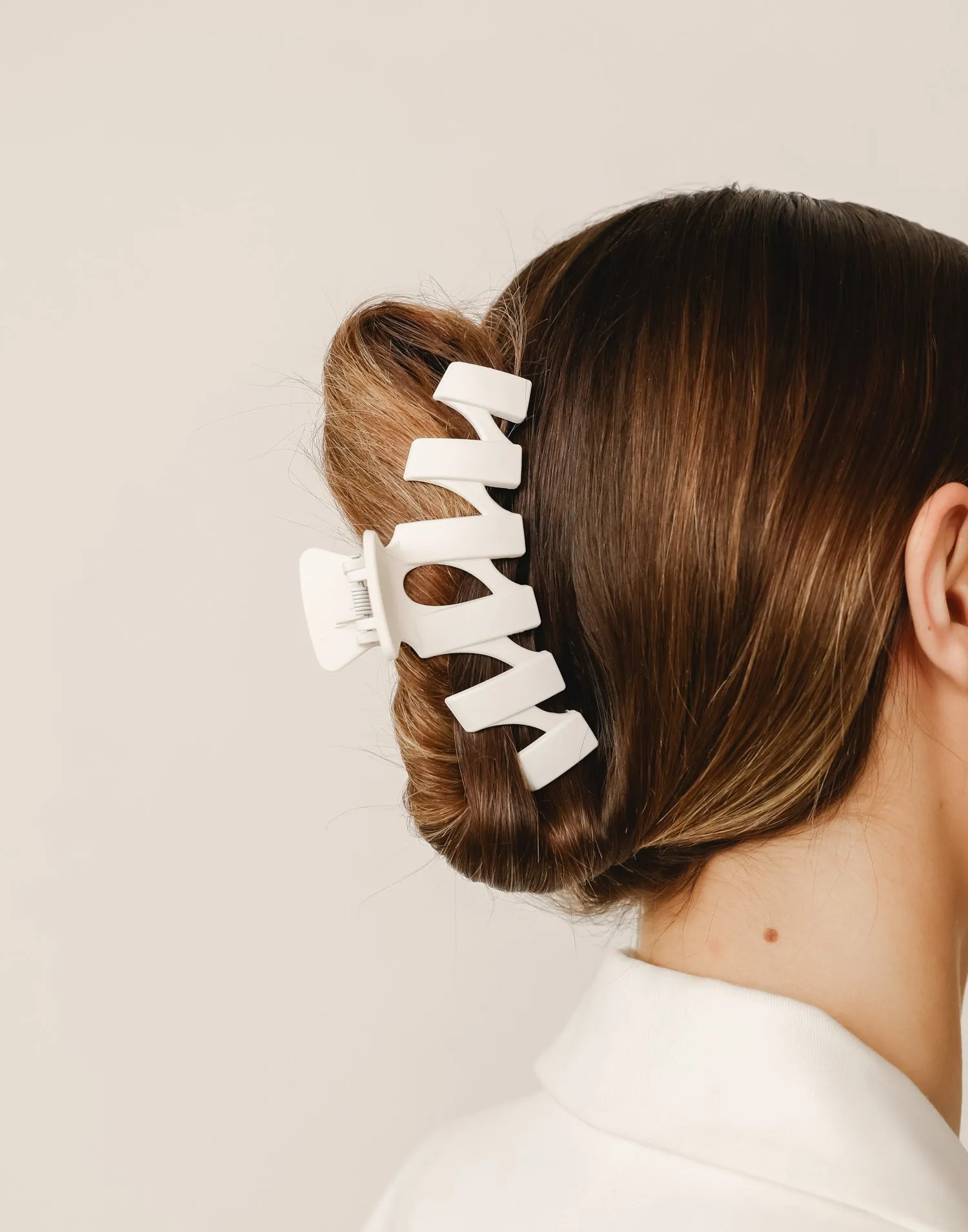 Ela Hair Clip (White)