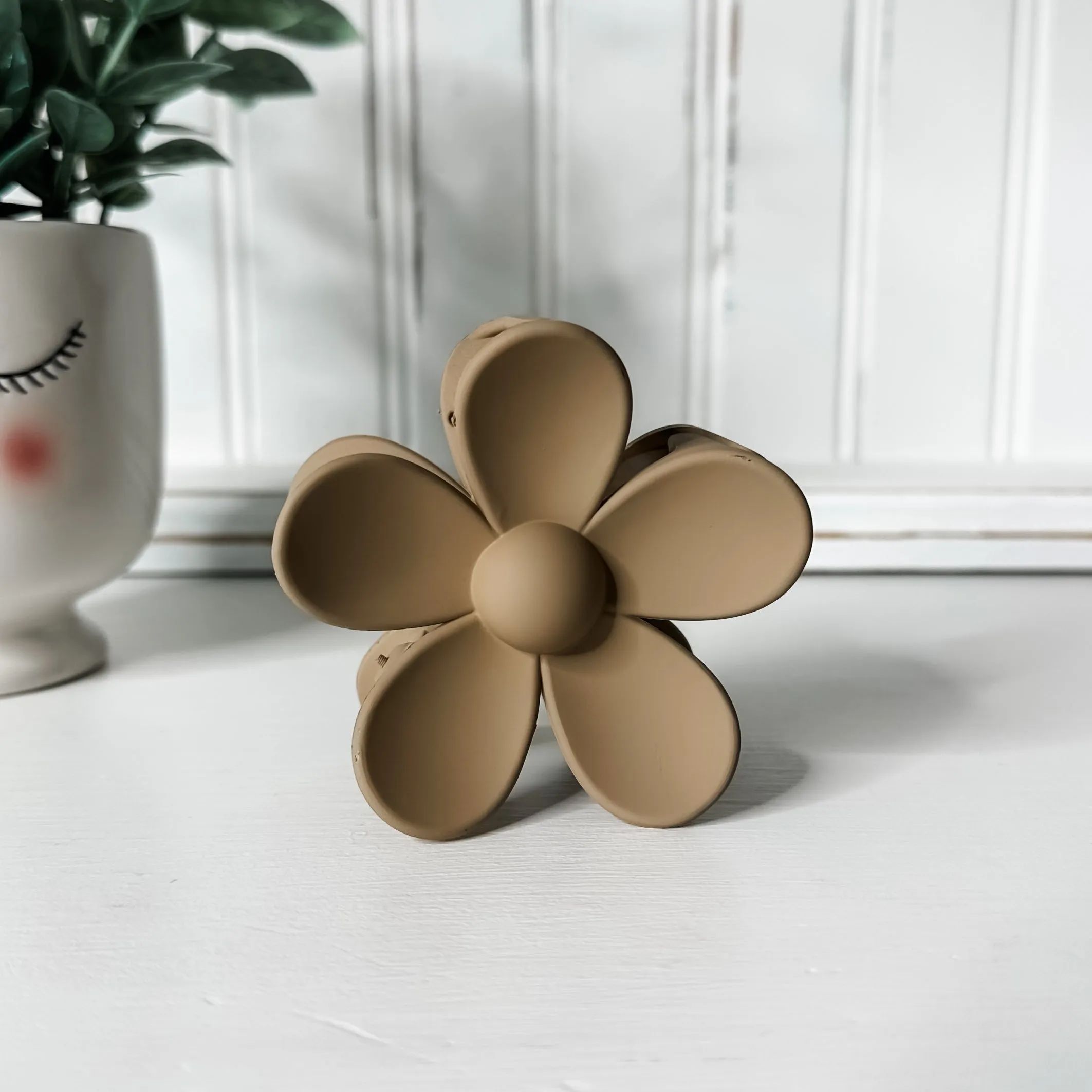 Large Crazy Daisy Claw Hairclip