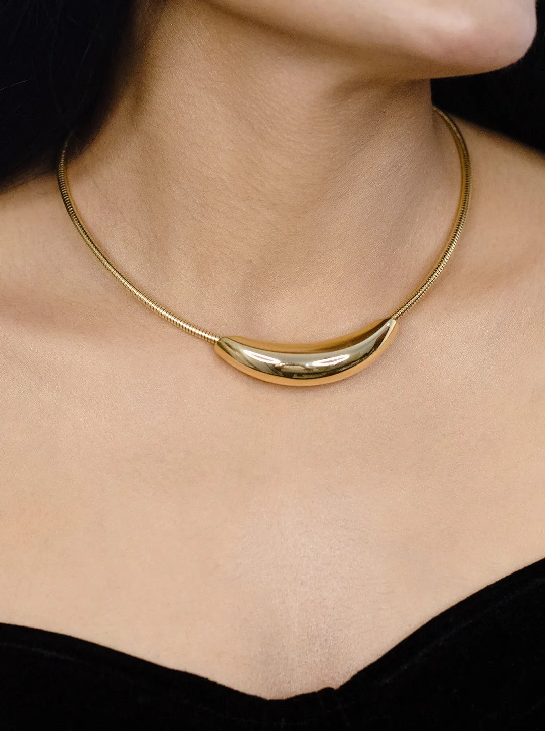 Ornaio 18K Gold-Plated Tarnish-Free Sleek Gold Choker Necklace